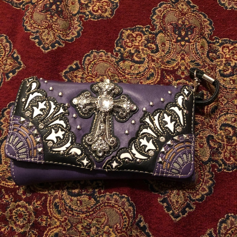 Clutch wallet